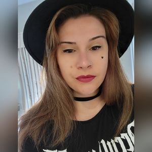 Meet your Posher, Megan